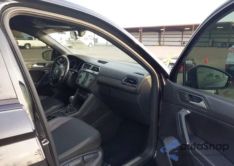 2020 Volkswagen Tiguan 2.0T Se/2.0T Se R-Line Black/2.0T Sel from USA, damaged, VIN 3VV3B7AXXLM079577